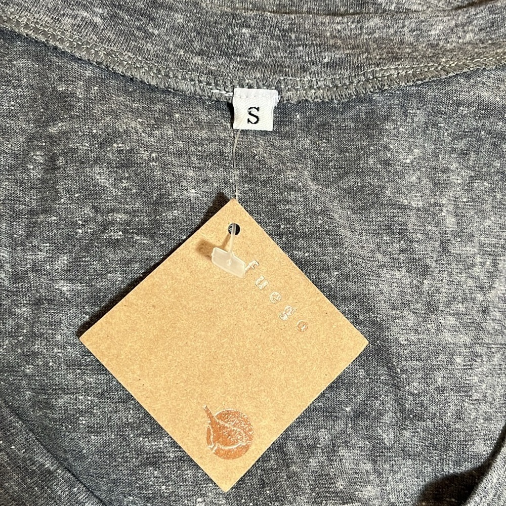 NWT Fuego Grey Owl Short Sleeve V-Neck Shirt - Picture 7 of 9